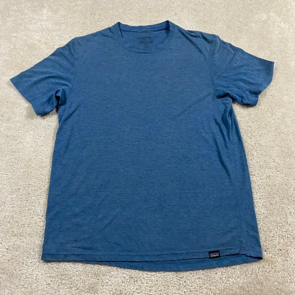 Patagonia Capilene Cool Trail Shirt Mens Medium Blue Short Sleeve Technical Tee